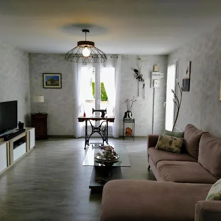 Maison Plain Pied Avec Jardin, Terrasse Et Veranda Casa vacanze Cognac